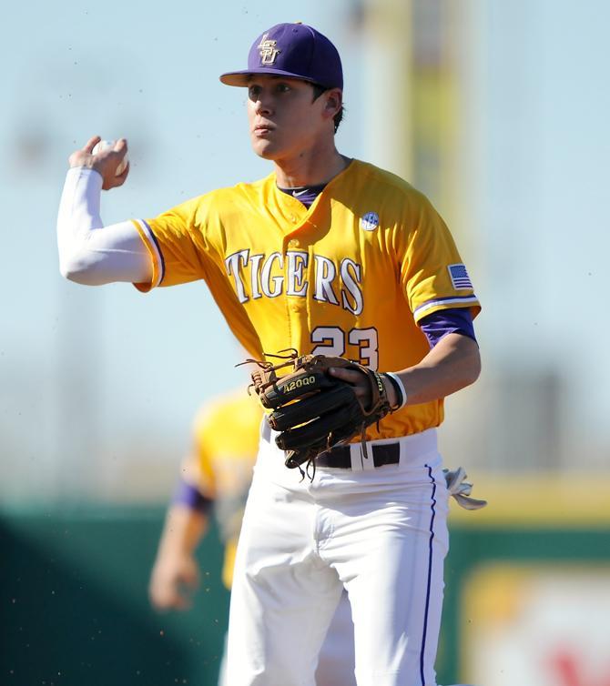 Baseball: Tigers complete weekend sweep against Nicholls, 2-0