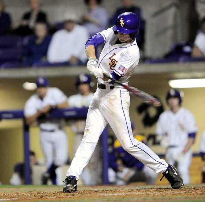 Rhymes, Katz push LSU past Auburn, 9-4