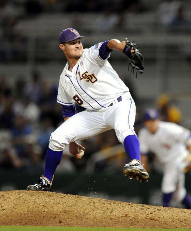 Rhymes, Katz push LSU past Auburn, 9-4