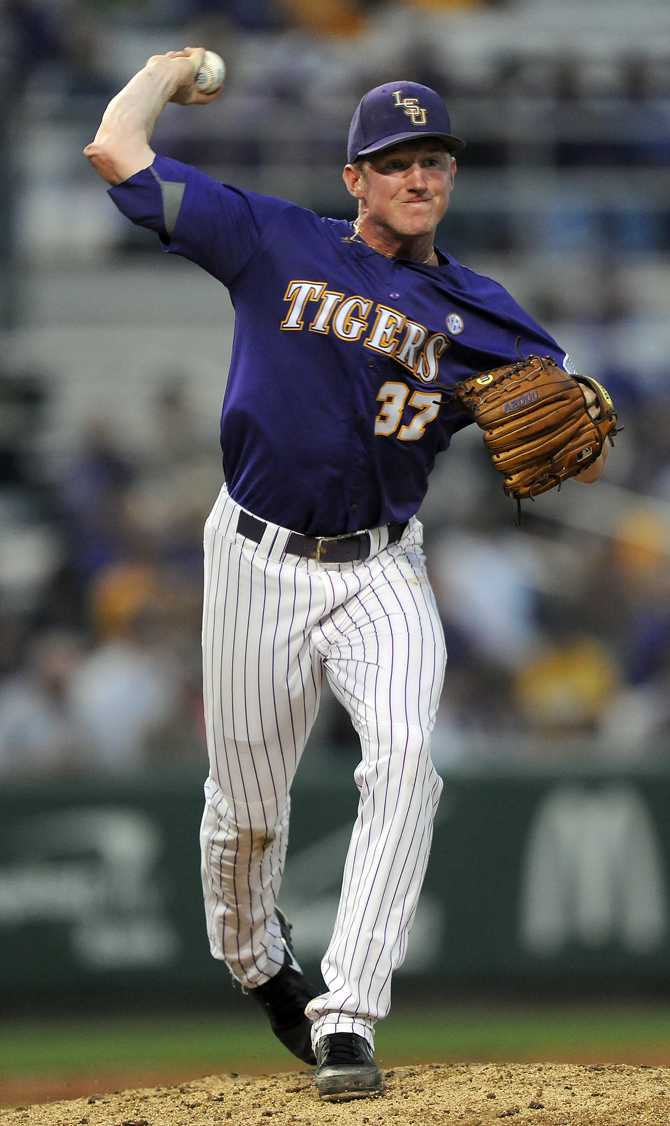 Baseball: Tigers run past Auburn, 5-1