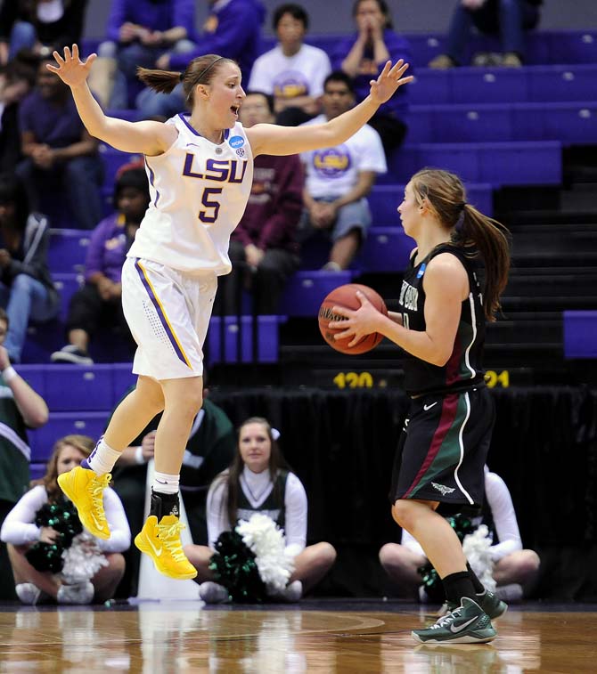 Women's Basketball: Lady Tigers survive first-round scare