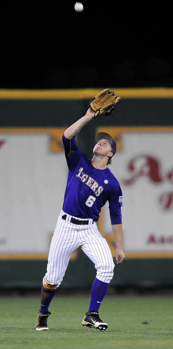 Baseball: Tigers run past Auburn, 5-1