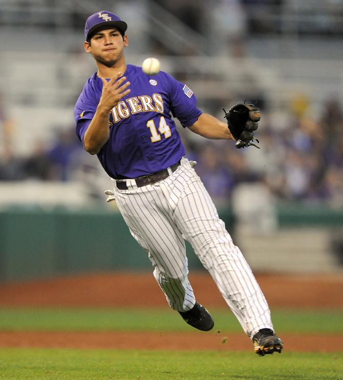 Baseball: Tigers run past Auburn, 5-1