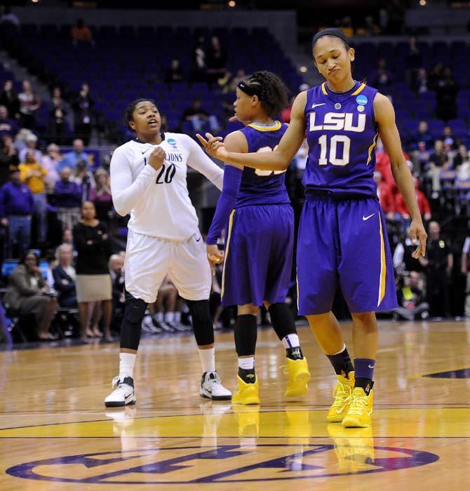 Lady Tigers upset Penn State, advance to Sweet 16