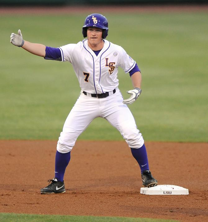 Baseball: Nola tosses third-straight complete game as LSU defeats Gamecocks 5-2