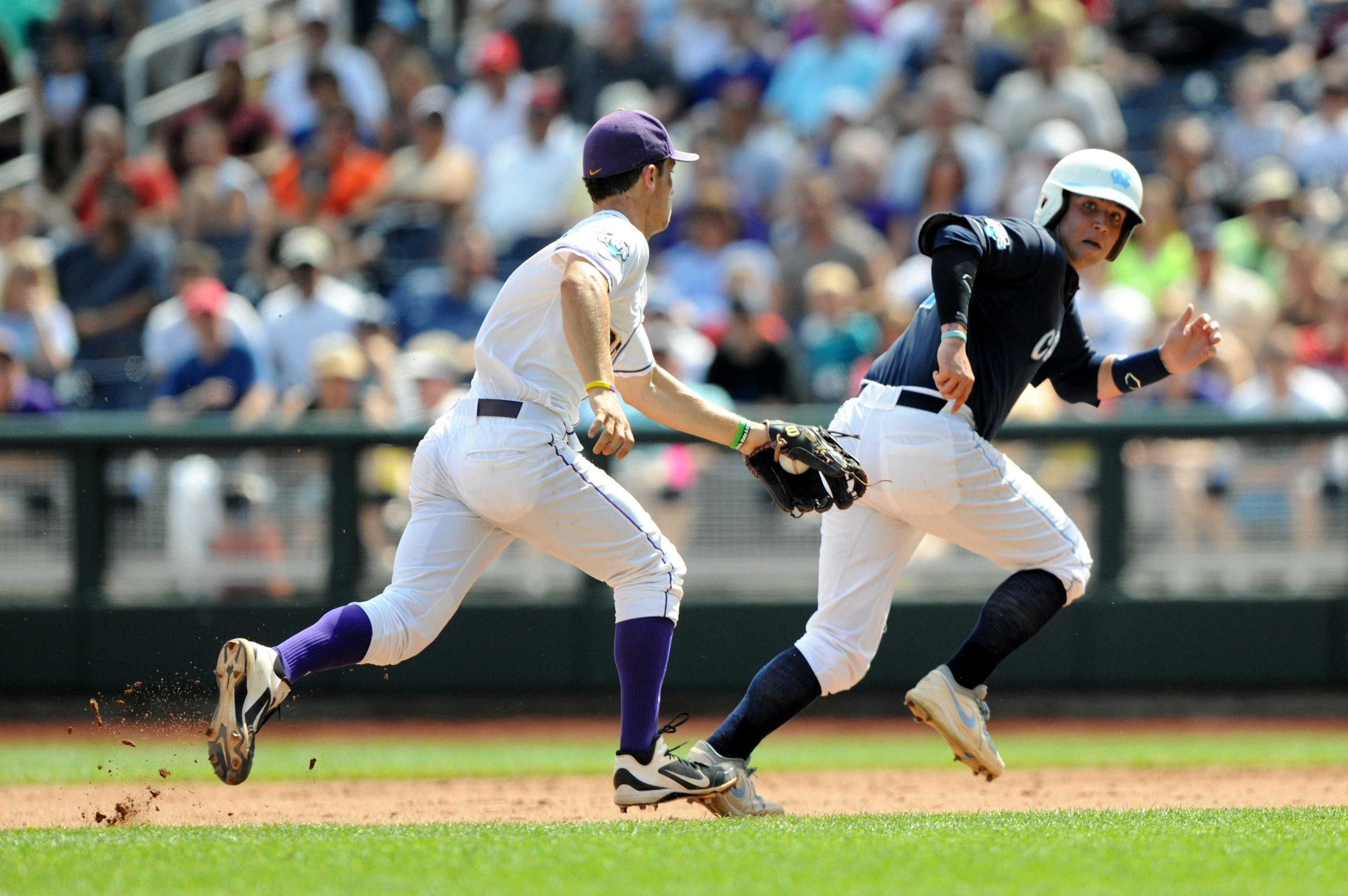 FINAL: UNC defeats LSU 4-2 to knock Tigers out of College World Series