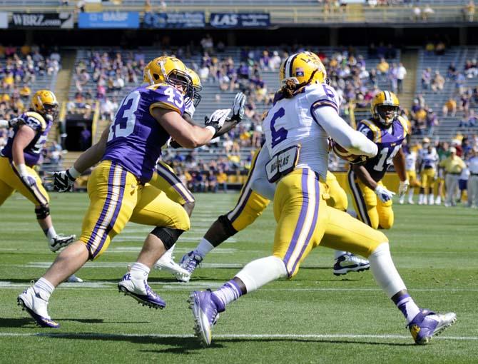 White team dominates Purple team 37-0 in Spring Game