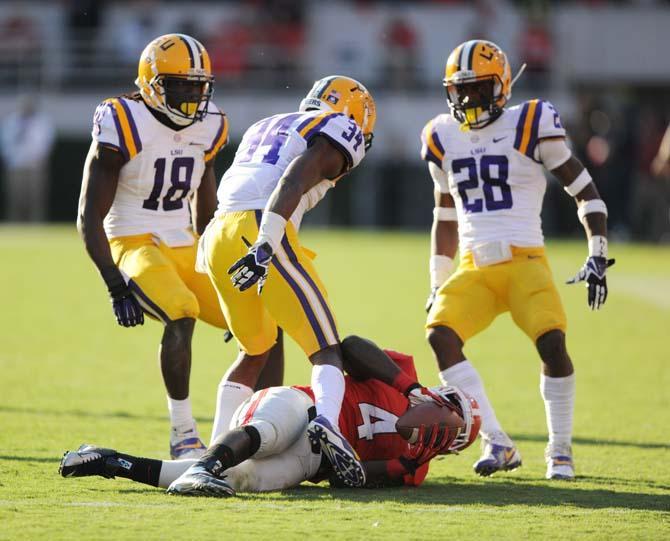 FINAL: Georgia defeats LSU 44-41 in Athens