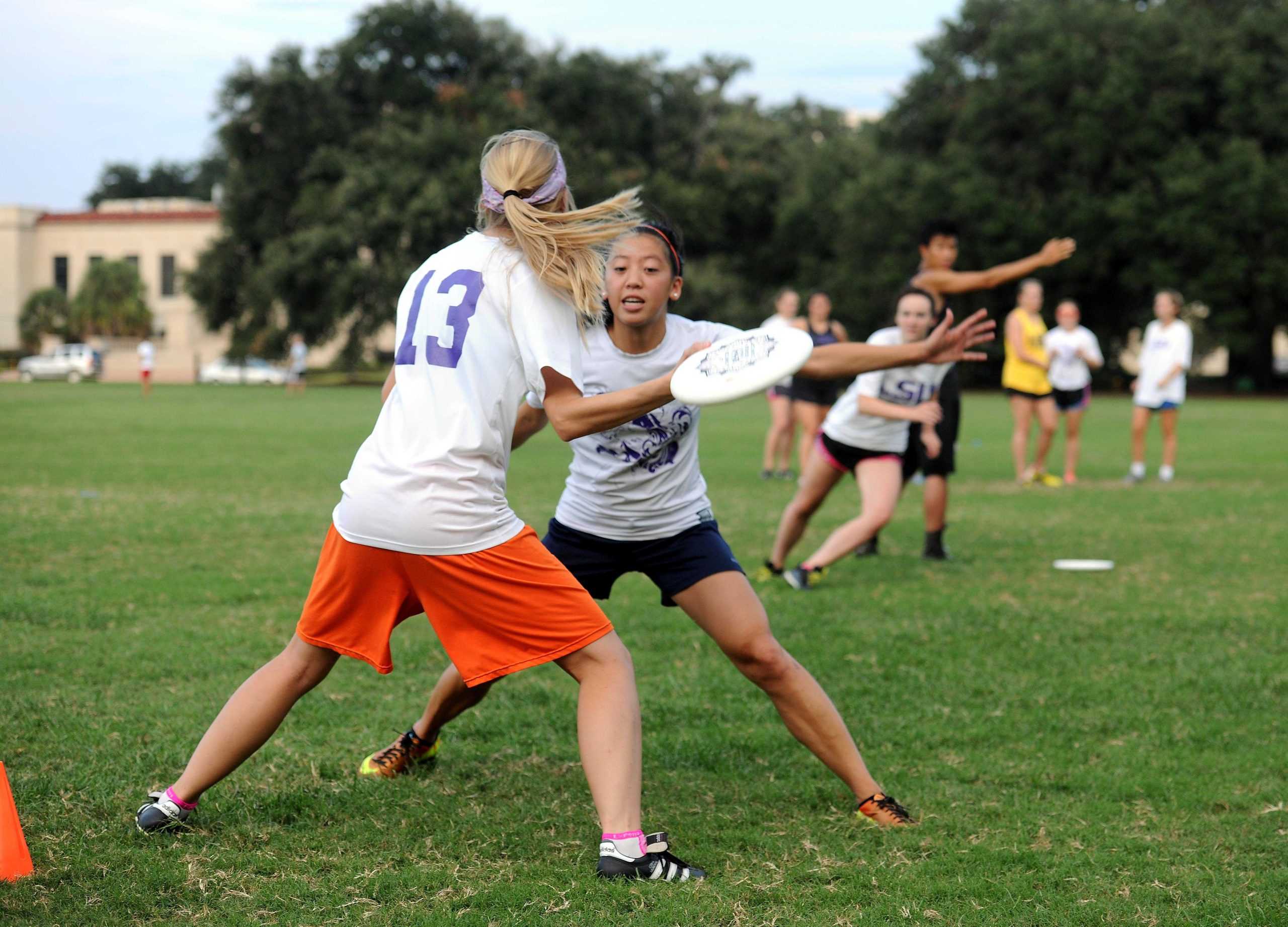 Frisbee Flingin' Females: Ultimate frisbee club hopes to expand reach