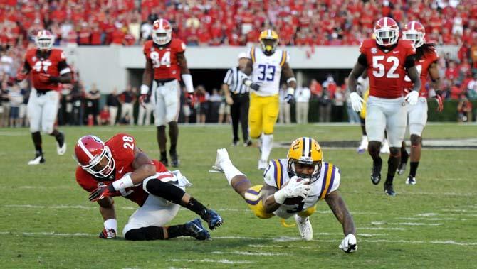 FINAL: Georgia defeats LSU 44-41 in Athens