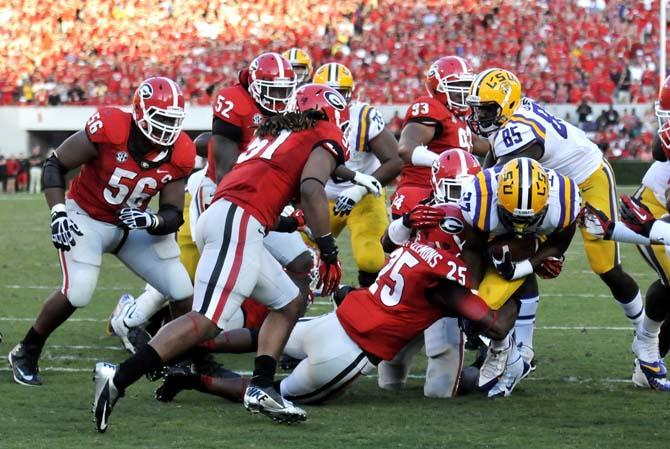 FINAL: Georgia defeats LSU 44-41 in Athens