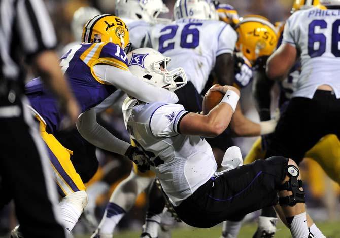 Final: Big second half helps LSU beat Furman, 48-16