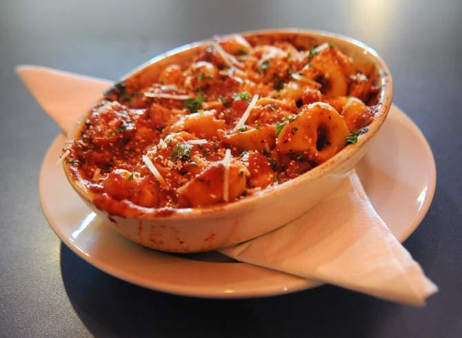 Tortellini Pomodoro - Reginelli's