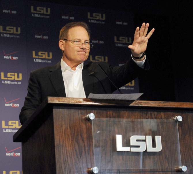 LSU head football coach Les Miles speaks with members of the media Monday, Sept. 30, 2013 for the weekly Lunch with Les press conference in the Athletic Administration Building.