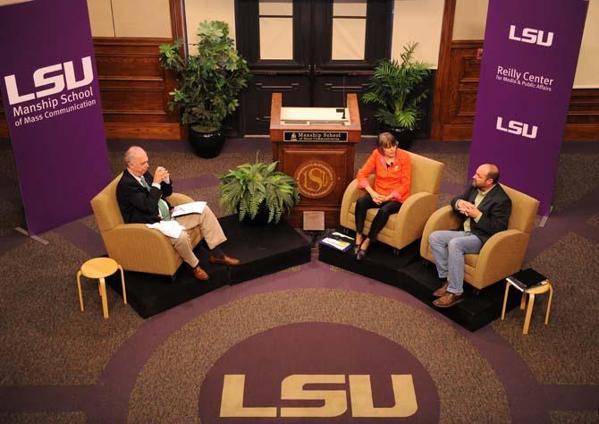 Mary Beth Tinker (center) discusses student press rights with Jerry Ceppos (left), dean of the Manship School of Mass Communication, and Student Press Law Center project attorney Mike Hiestand (right) Monday, October 28, 2013 in the Holliday Forum.