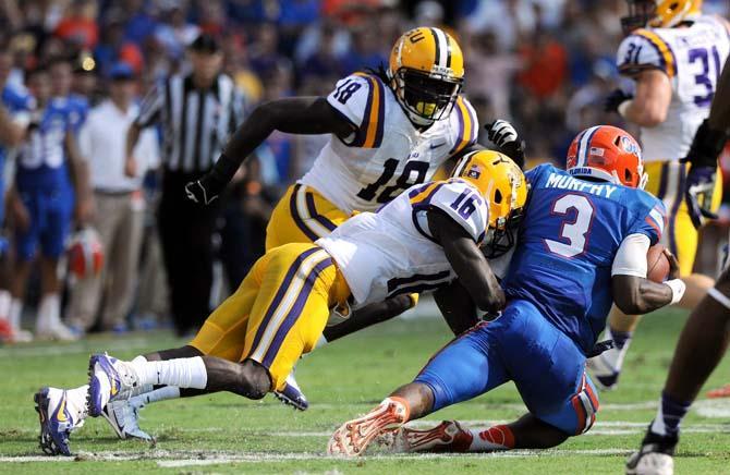 LSU defeats Florida, 17-6