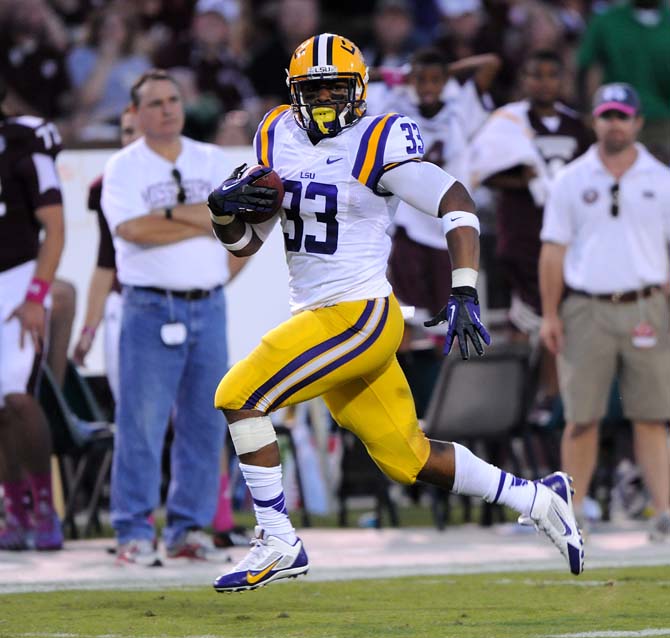 LSU sophomore running back Jeremy Hill (33) makes a run in an attempt to score a touchdown on Saturday Oct. 5, 2013 during the 59-26 victory against Mississippi State in Davis Wade Stadium.