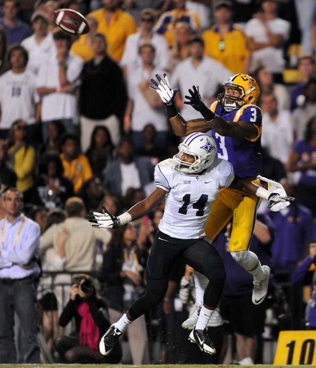 Final: Big second half helps LSU beat Furman, 48-16