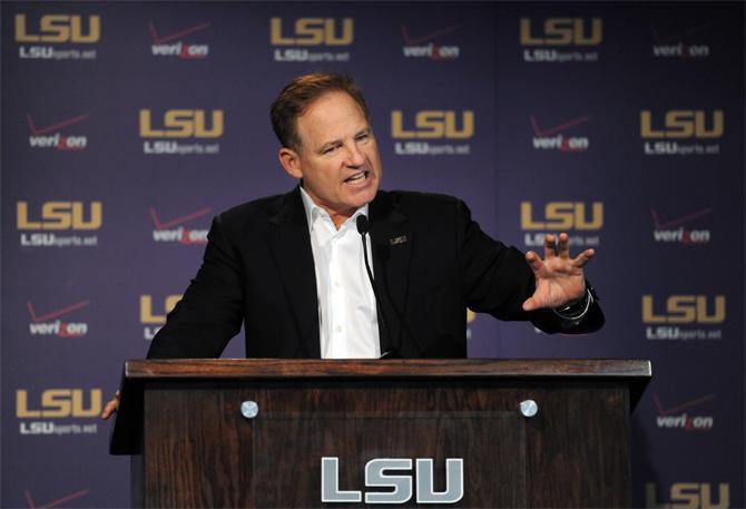 LSU head coach Les Miles speaks with members of the media Monday, Oct. 7, 2013 in the Athletic Administration Building for Lunch with Les.