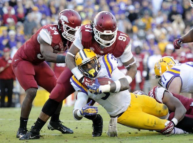 FINAL: LSU defeats Arkansas in final minutes