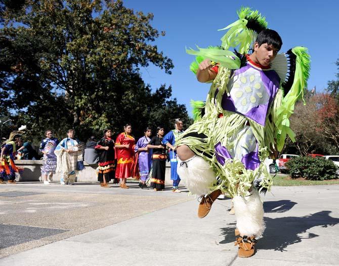 Native American students celebrate history, culture through dance