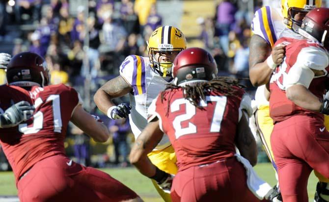 FINAL: LSU defeats Arkansas in final minutes