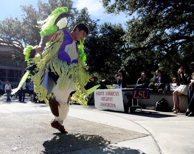 Native American students celebrate history, culture through dance