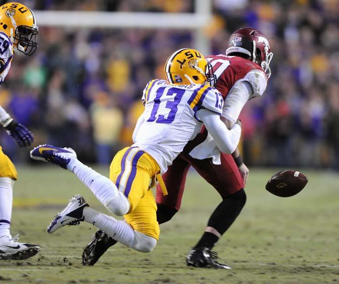 FINAL: LSU defeats Arkansas in final minutes