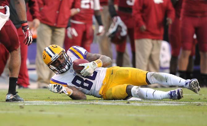 FINAL: LSU defeats Arkansas in final minutes