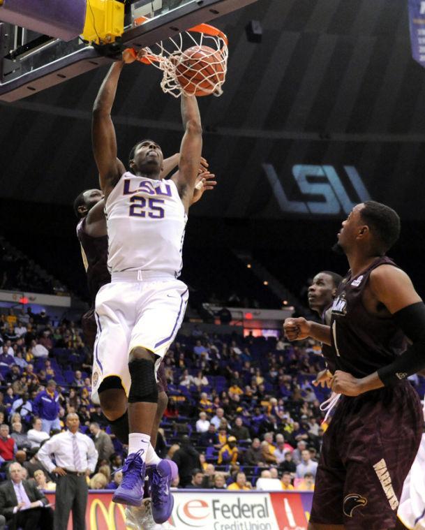 Tigers grind past Warhawks 61-54