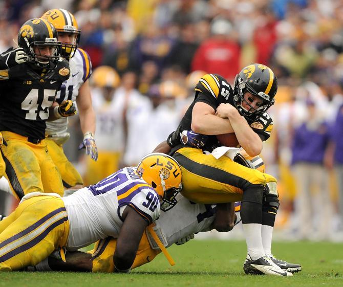 Final: LSU 21 Iowa 14