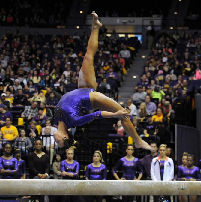 Gymnast brings family&#8217;s prestige back to LSU