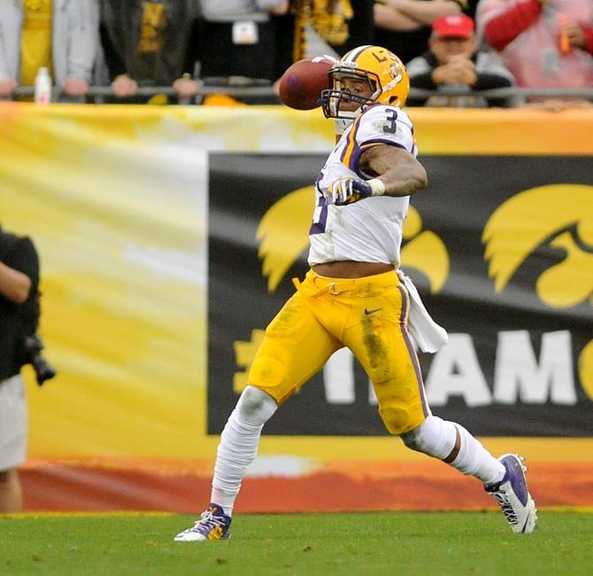 Final: LSU 21 Iowa 14