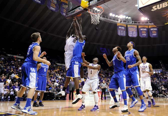 LSU junior forward Johnny O'Bryant III (2) lays up the ball Tuesday, Jan. 28, 2014 during the Tigers' 87-82 victory against Kentucky.