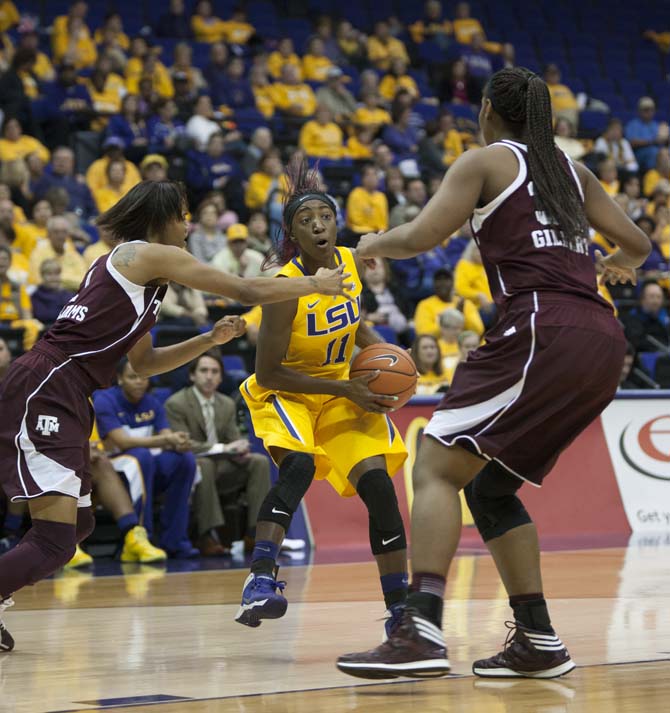 LSU loses defensive struggle to Texas A&M, 52-48