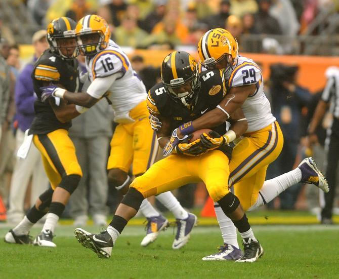 Final: LSU 21 Iowa 14