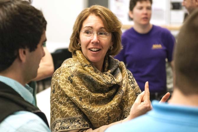 Executive director of the American Institute of Aeronautics and Astronautics Sandra Magnus speaks to LSU engineering students about their projects Tuesday, Jan. 21, 2014 in the Engineering Annex Building.