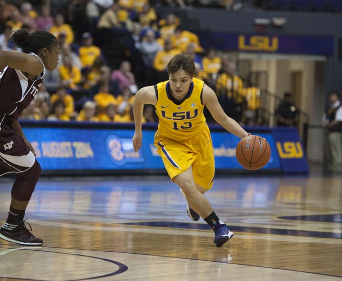 LSU loses defensive struggle to Texas A&M, 52-48