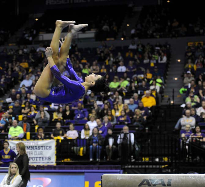 LSU dominates Centenary College in season opener