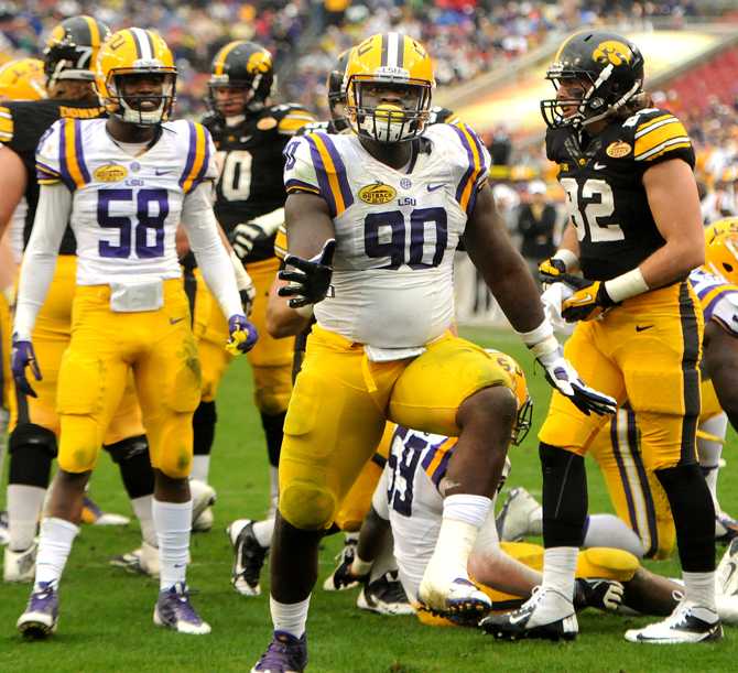 Final: LSU 21 Iowa 14