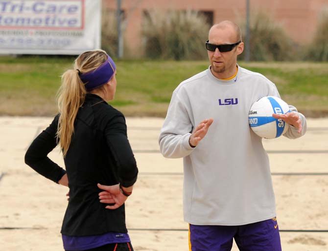 Enter The Pit: Sand volleyball team prepares for inaugural season