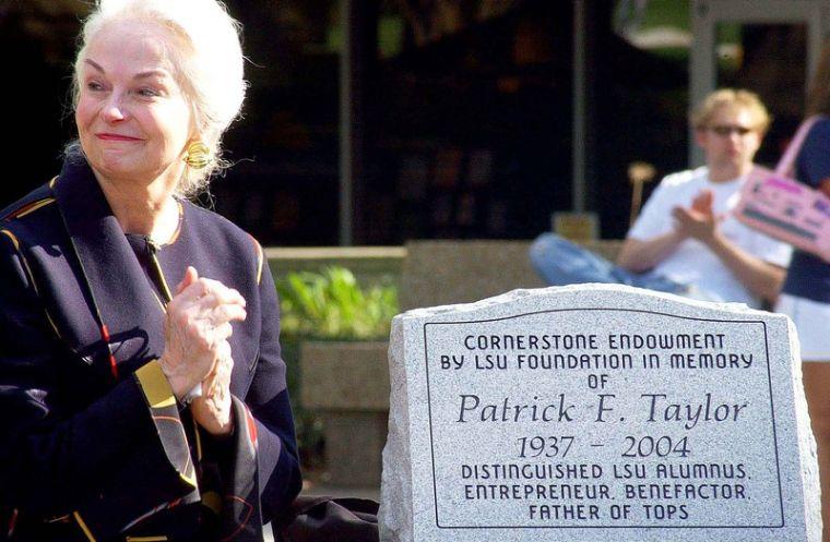 Live Oak dedicated to TOPS founder