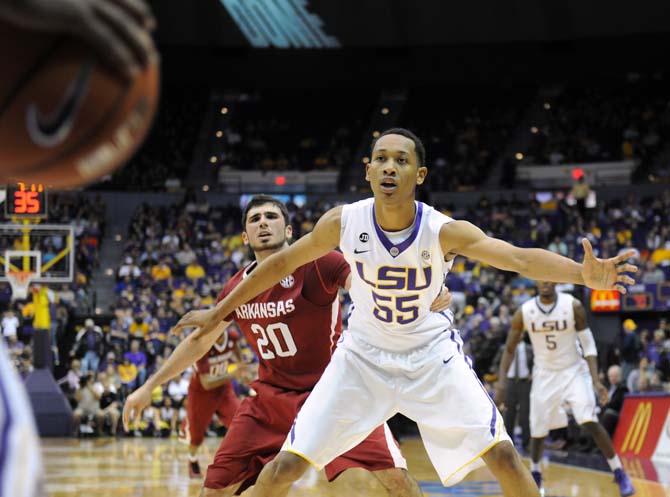 Men's Basketball: Mickey, O'Bryant lead LSU past Arkansas