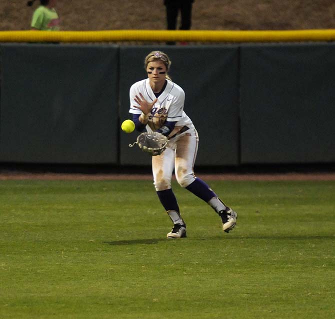 Softball: Tigers travel to Mary Nutter Classic