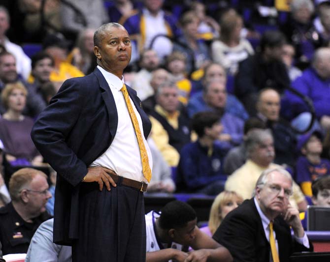 LSU head beasketball coach Johnny Jones watches a free throw Saturday, Feb. 8, 2013 during the Tigers' 87-80 victory against the Auburn Tigers in the PMAC.