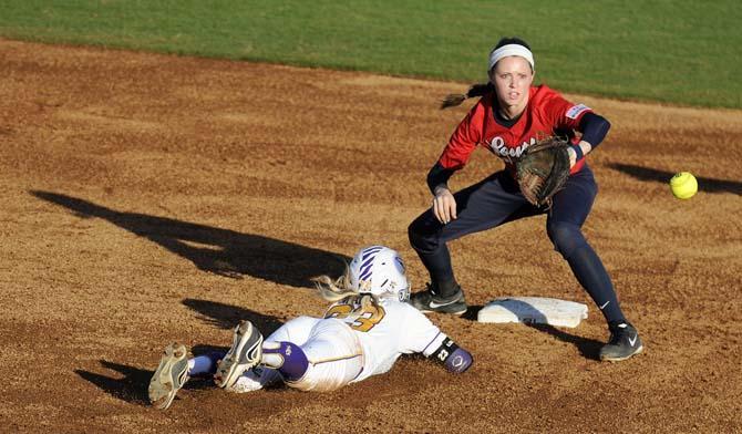 Softball: Tigers travel to Mary Nutter Classic