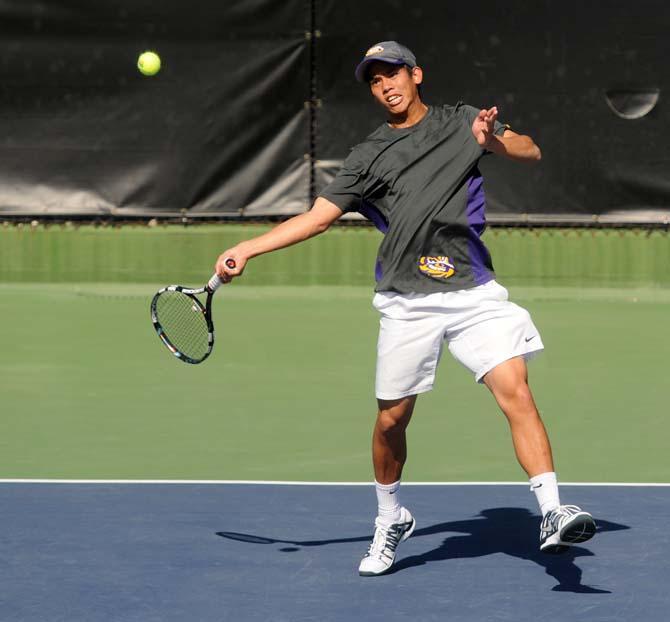 Tennis: Tigers sweep weekend competition