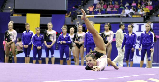 LSU defeats NC State despite off night