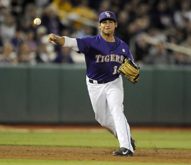 Seventh-inning rally sparks 4-2 LSU comeback win against Purdue