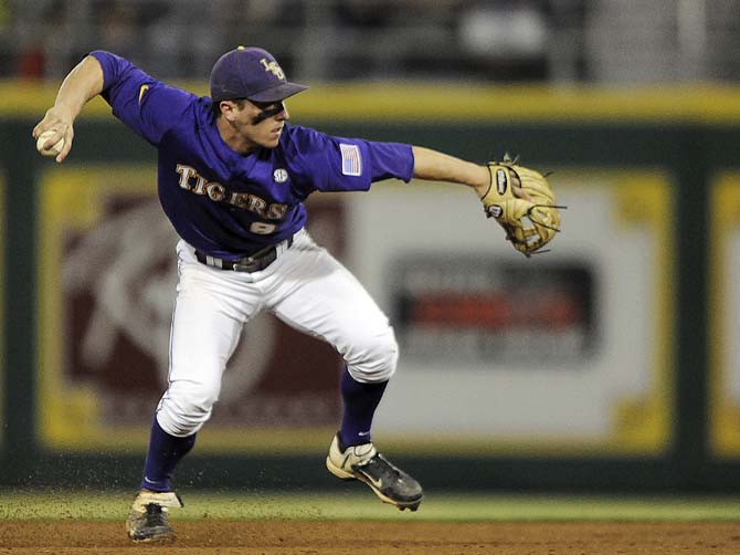 Seventh-inning rally sparks 4-2 LSU comeback win against Purdue